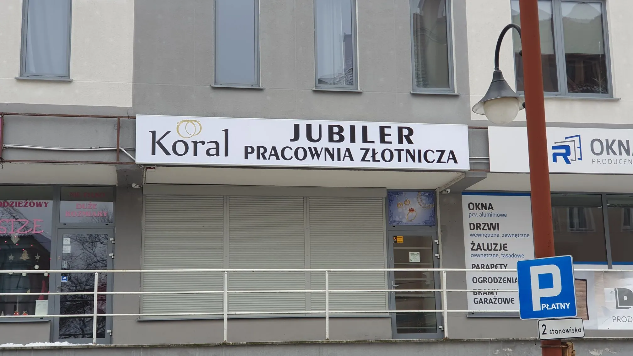 Kaseton pracowni złotniczej Koral - reklama zewnętrzna